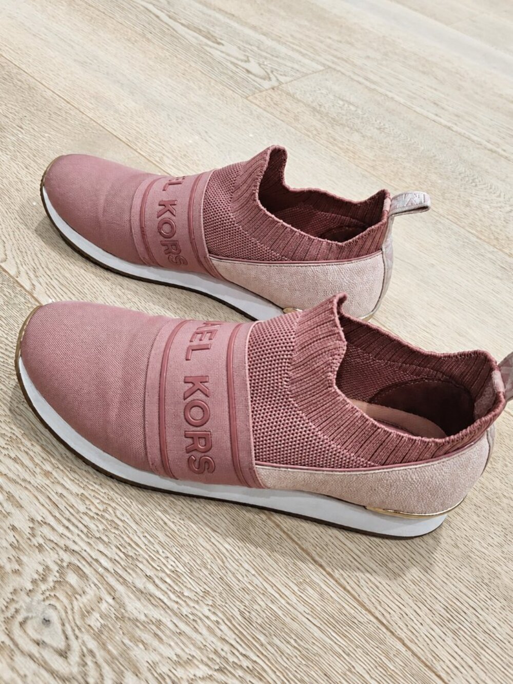 Michael Kors Avi Pink Slip-On Logo Sneakers Size 7.5